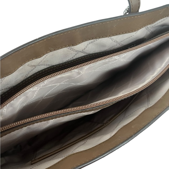 Michael Kors Driftwood Multi Signature Canvas Large Tote Shoulder Bag Zip Top - Picture 5 of 8